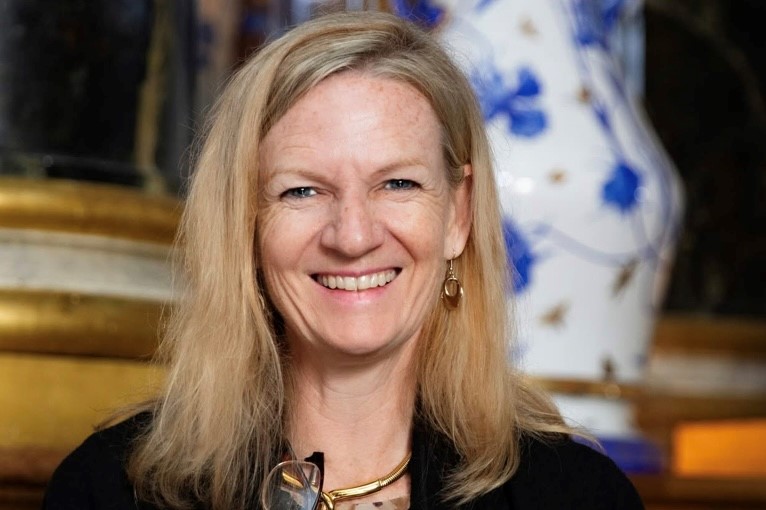 Dr. Tracy A. Farrell
